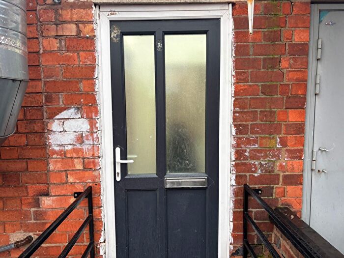 3 Bedroom Flat To Rent In Uppingham Rd, Leicester, LE5