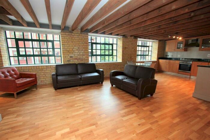 2 Bedroom Apartment To Rent In Wapping Wall, London, E1W
