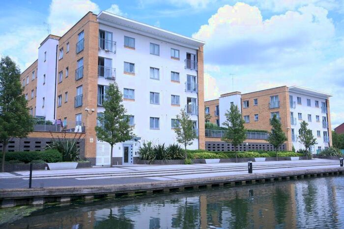 1 Bedroom Flat To Rent In Apartment, Wey House, Taywood Road, Northolt, UB5