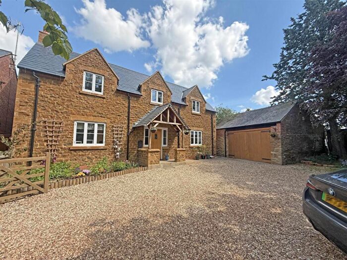 4 Bedroom Detached House For Sale In Deepdale, Great Easton, Market Harborough, LE16