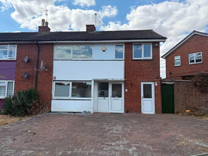 3 Bedroom End Of Terrace House To Rent In Avon Drive, Northampton, NN5