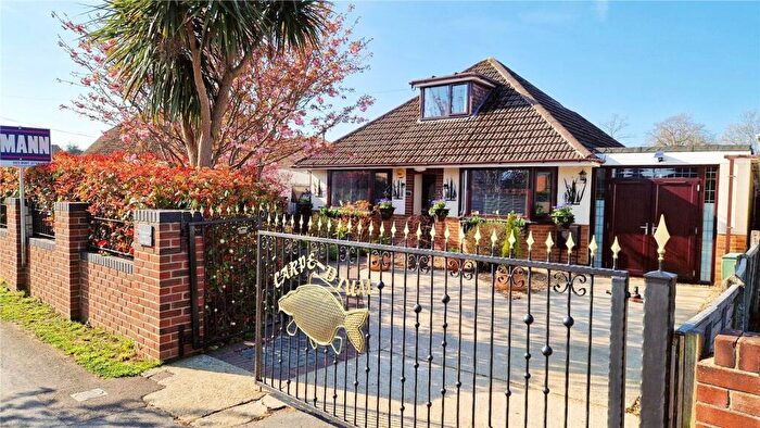 5 Bedroom Bungalow For Sale In Hammonds Green, Totton, Southampton, Hampshire, SO40