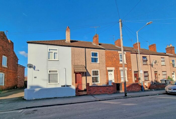 2 Bedroom Terraced House To Rent In Wood Street, Rugby, CV21