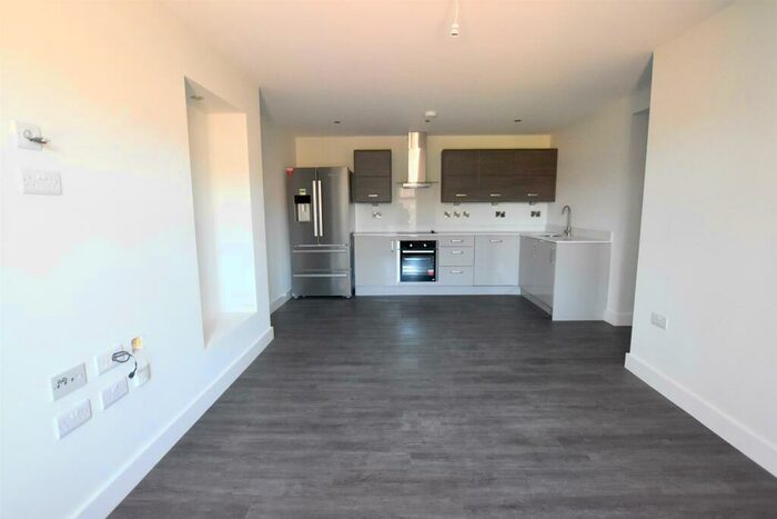 2 Bedroom Apartment To Rent In North Street, Rothley, Leicester, LE7