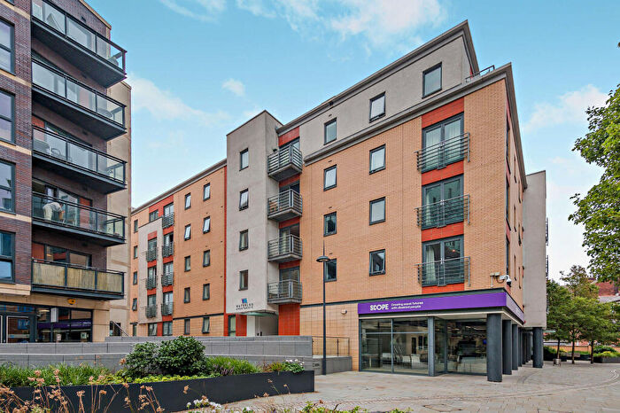 2 Bedroom Flat For Sale In Waterloo Apartments, Waterloo Street, LS10