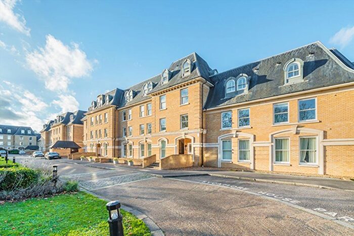 1 Bedroom Flat To Rent In Langdon Park, Teddington, TW11