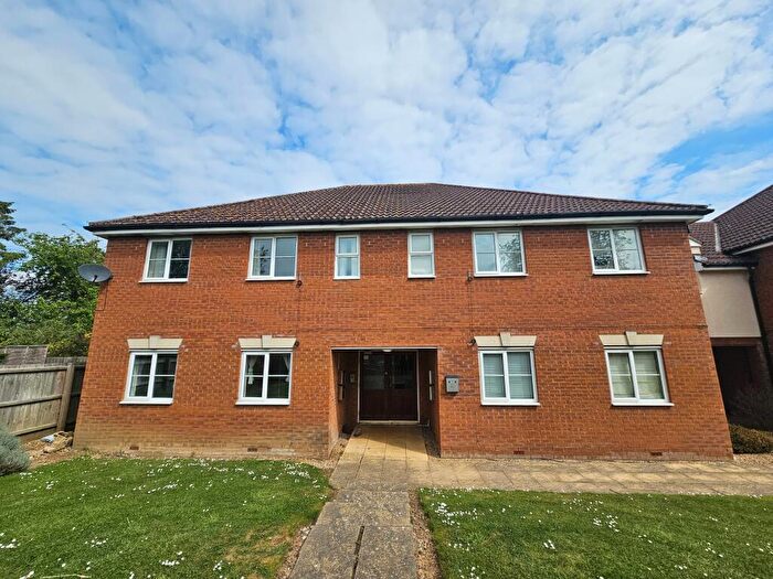 2 Bedroom Flat To Rent In Manning Road, Moulton, NN3