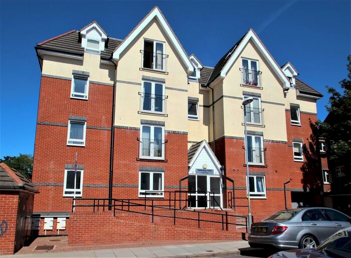 2 Bedroom Flat To Rent In St. Simons Road, Southsea, PO5