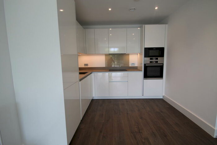 2 Bedroom Flat To Rent In Brunswick House, Orpington, BR6