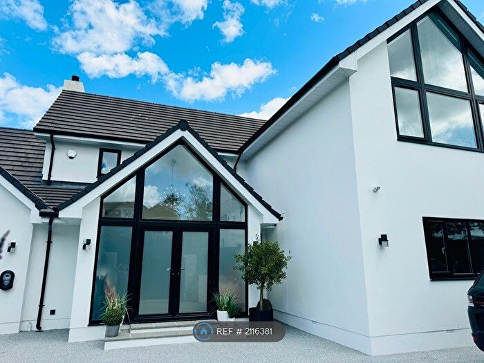 5 Bedroom Detached House To Rent In Mead Road, Torquay, TQ2