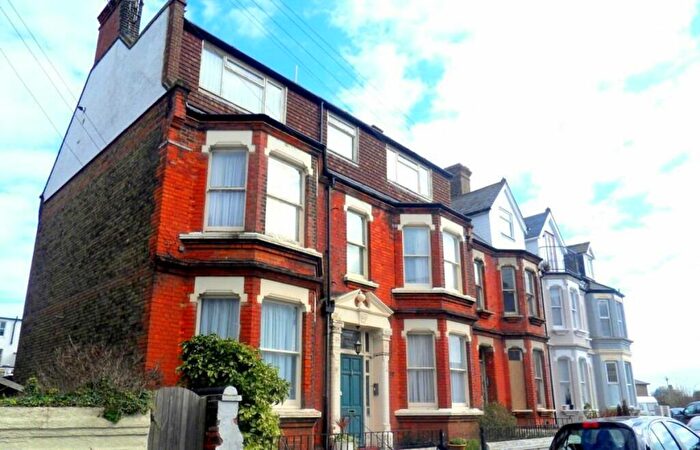 1 Bedroom Flat To Rent In Station Road, Westbrook, CT9