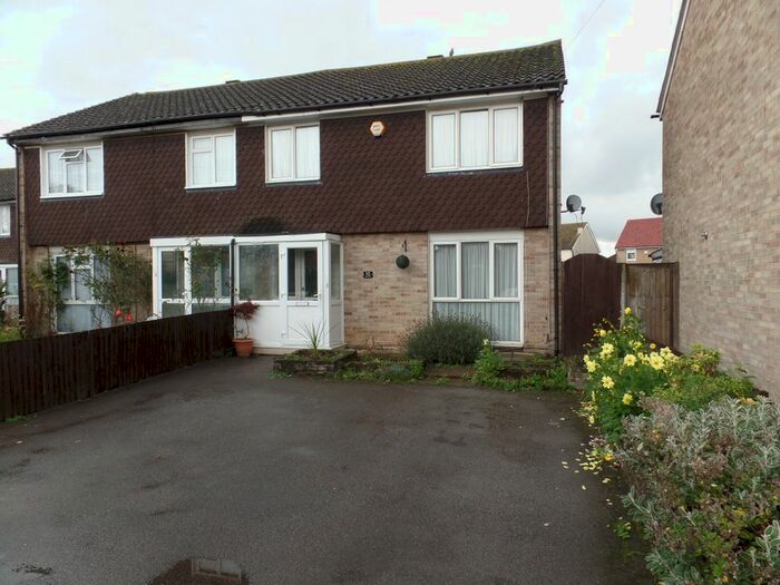 3 Bedroom Semi-Detached House To Rent In Albion Road, Hayes, UB3
