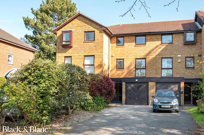 5 Bedroom Terraced House For Sale In Park Road, Beckenham, BR3