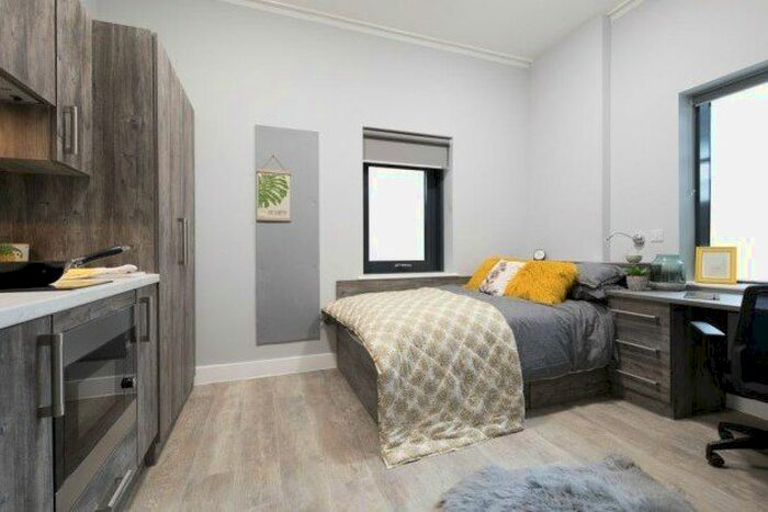 1 Bedroom Studio To Rent In Station Street, Portsmouth, PO1