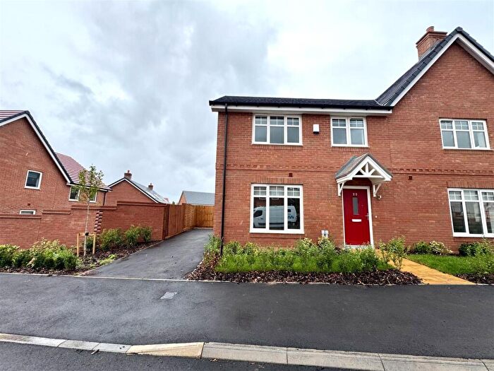 4 Bedroom Semi Detached House To Rent In Carrington Way, The Meadows, CV7