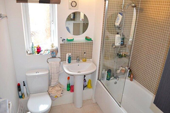 2 Bedroom Flat To Rent In Devonshire Street South, Grove Village, Manchester, M13