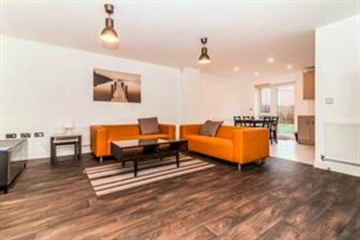 3 Bedroom Semi-Detached House To Rent In Myrtle Street, Beswick, Manchester, M11