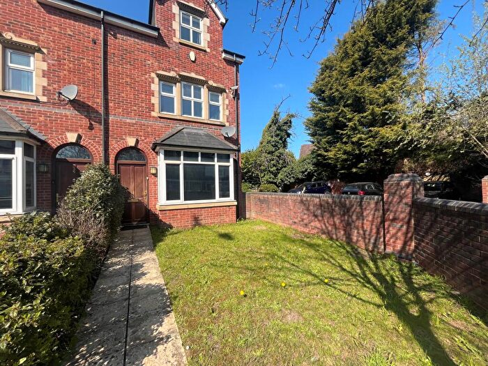 4 Bedroom House To Rent In Pershore Road, Selly Park, Birmingham, B29