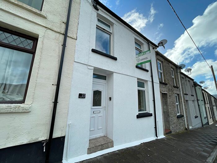 3 Bedroom Terraced House To Rent In Treorchy, CF42