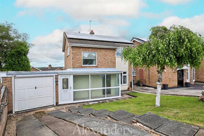 3 Bedroom Link Detached House For Sale In Medway Drive, Melton Mowbray, LE13