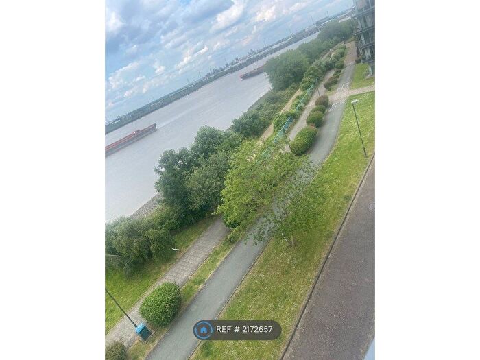 2 Bedroom Flat To Rent In Hill House, London, SE28