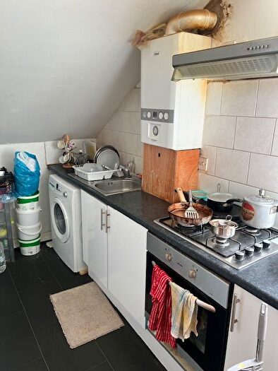 1 Bedroom Flat To Rent In Northcote St, Cardiff, CF24