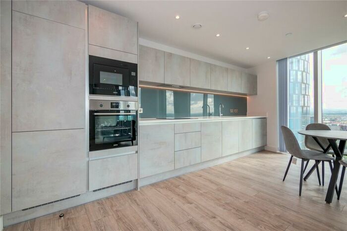 2 Bedroom Apartment To Rent In The Blade, Silvercroft Street, Manchester, M15