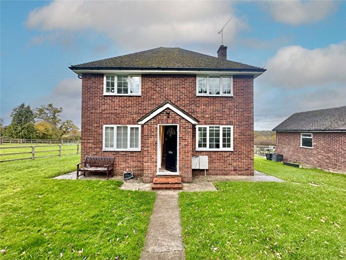 3 Bedroom Detached House To Rent In Woodhall Lane, Shenley, Radlett, Hertfordshire, WD7