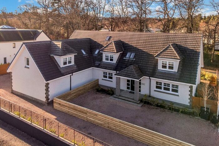 6 Bedroom Semi-Detached House For Sale In Balone, St Andrews, KY16
