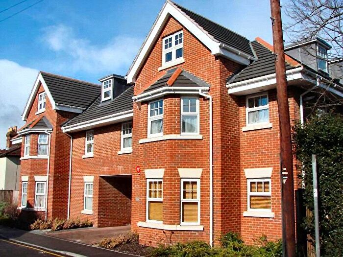 2 Bedroom Flat For Sale In Portugal Road, Woking, Surrey, GU21