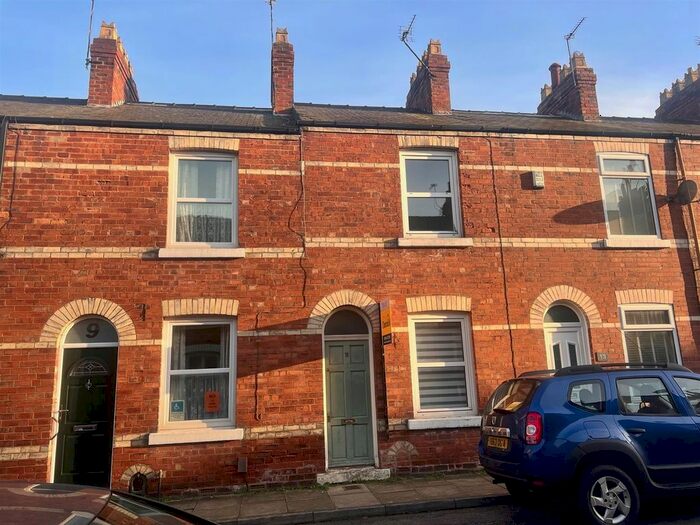 2 Bedroom Terraced House To Rent In Rosslyn Street, York, YO30