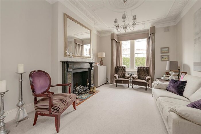 4 Bedroom Property For Sale In Stanlake Road, Shepherd's Bush, W12