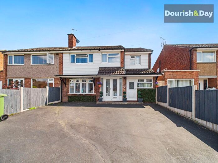4 Bedroom Semi Detached House For Sale In Sidmouth Avenue, Stafford, ST17