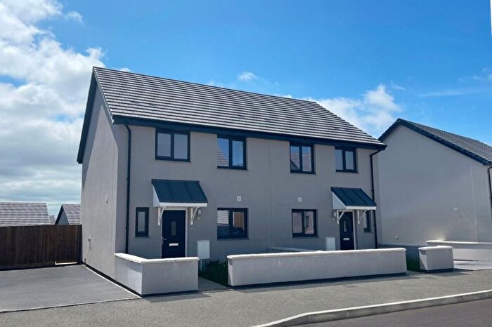 3 Bedroom Semi Detached House For Sale In Tithecott Way, Northam, Bideford, EX39