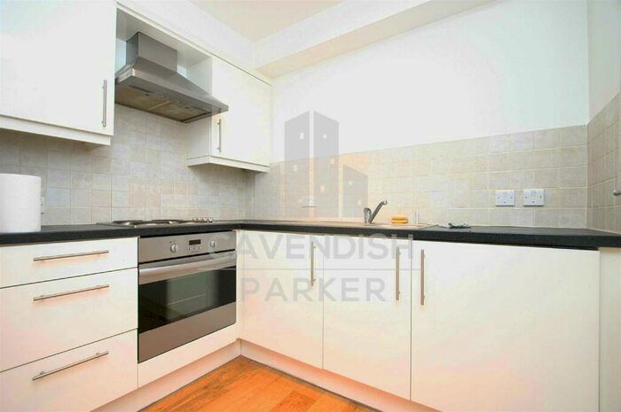 Flat To Rent In Bride Street, Islington, London, N7