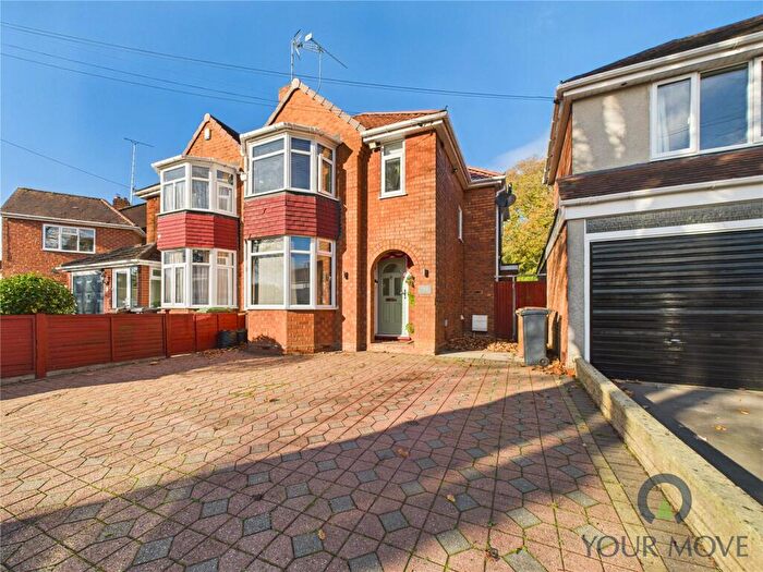 3 Bedroom Semi-Detached House For Sale In Jacey Road, Shirley, Solihull, West Midlands, B90
