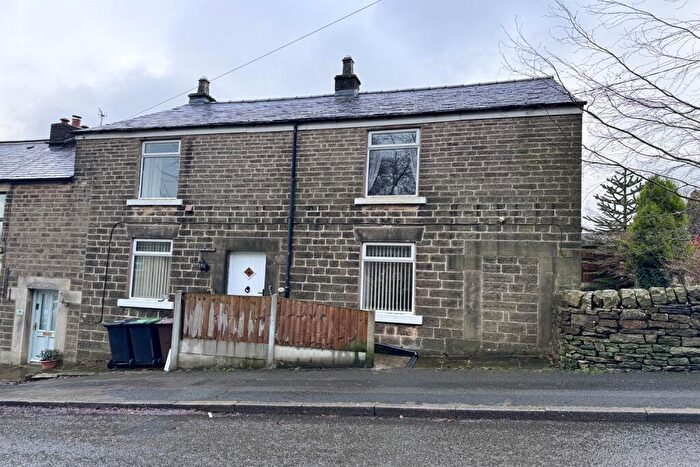 3 Bedroom End Of Terrace House For Sale In Burrfields Road, Chapel-En-Le-Frith, High Peak, SK23