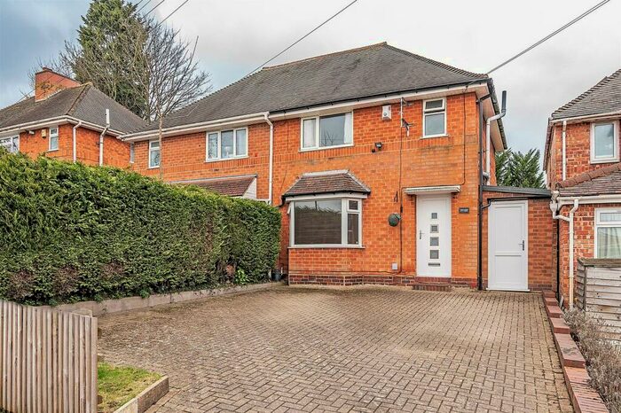 3 Bedroom Semi-Detached House To Rent In Moat Lane, Solihull, B91