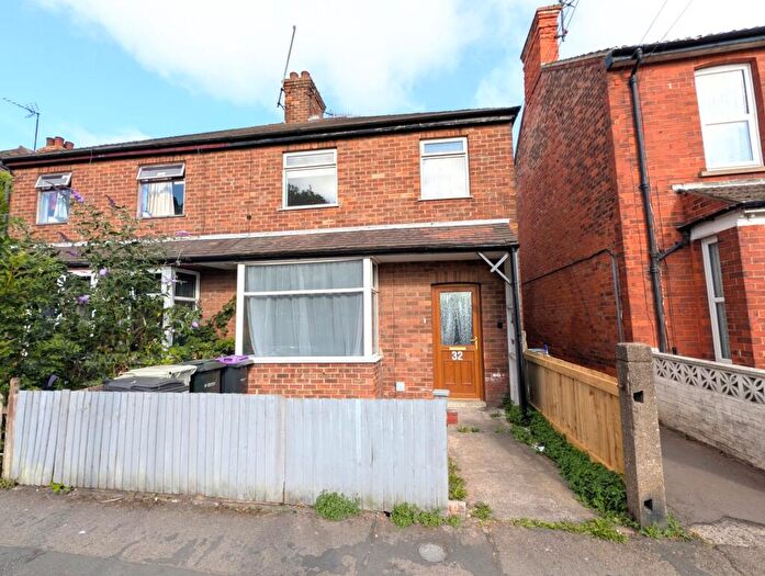 3 Bedroom Semi-Detached House For Sale In Cavendish Road, Skegness, PE25