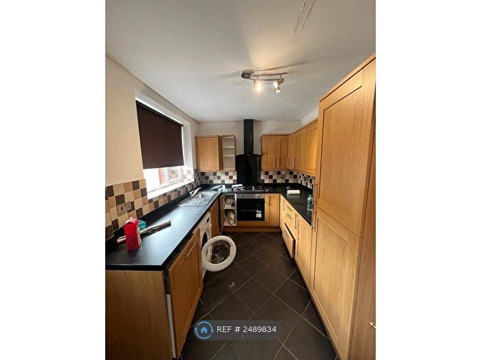 3 Bedroom Terraced House To Rent In Ryvers Road, Slough, SL3