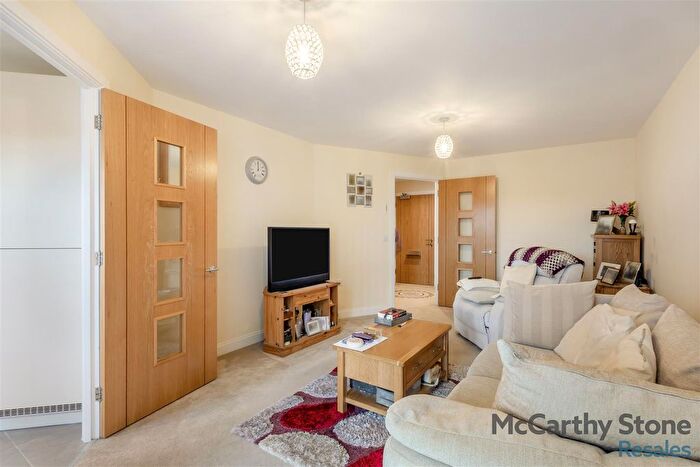 1 Bedroom Flat For Sale In Cranberry Court, Kempley Close, Hampton, Peterborough, PE7