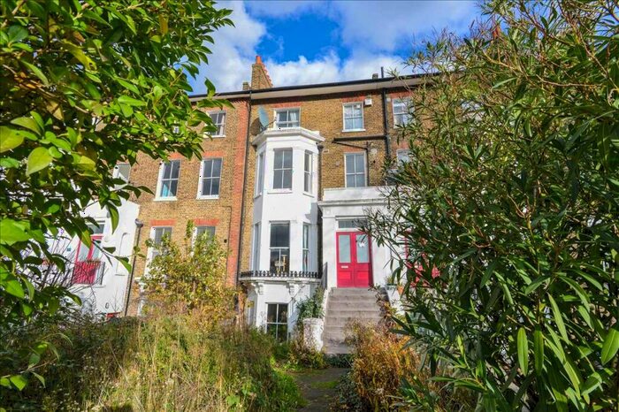 1 Bedroom Apartment To Rent In Lee High Road, London, SE12