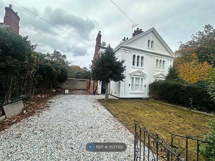 6 Bedroom Semi Detached House To Rent In Forest Road East, Nottingham, NG1