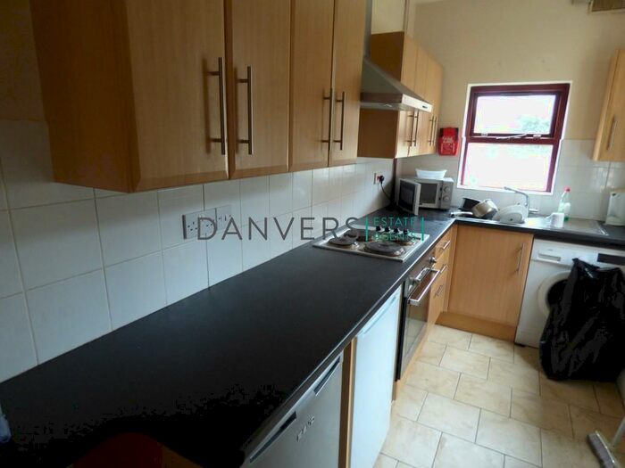 4 Bedroom Terraced House To Rent In Saxon Street, Leicester, LE3