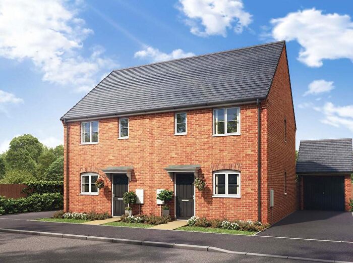 3 Bedroom Semi-Detached House For Sale In Hall Gate, PE12
