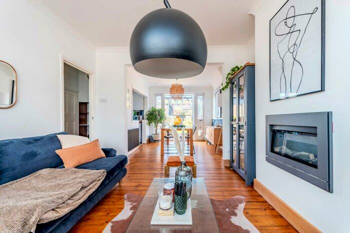 3 Bedroom House To Rent In Lonsdale Road, South Norwood, London, SE25