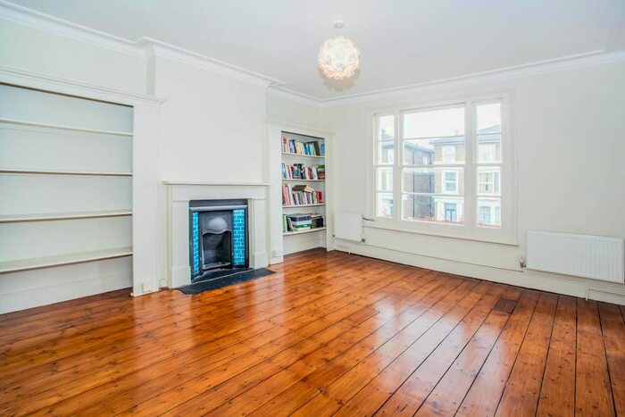 1 Bedroom Flat To Rent In Stowe Road, London, W12