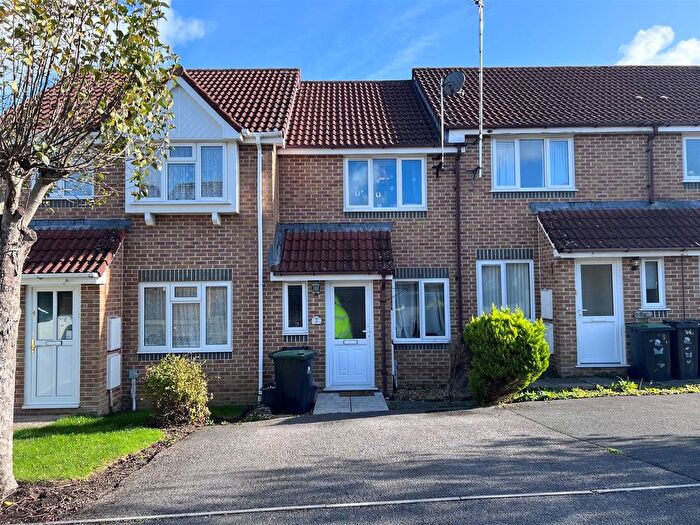 2 Bedroom Terraced House For Sale In Woodsage Drive, Gillingham, SP8