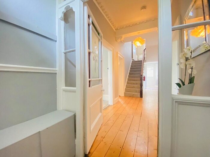 1 Bedroom Terraced House To Rent In Alexandra Road, Mutley, Plymouth, PL4