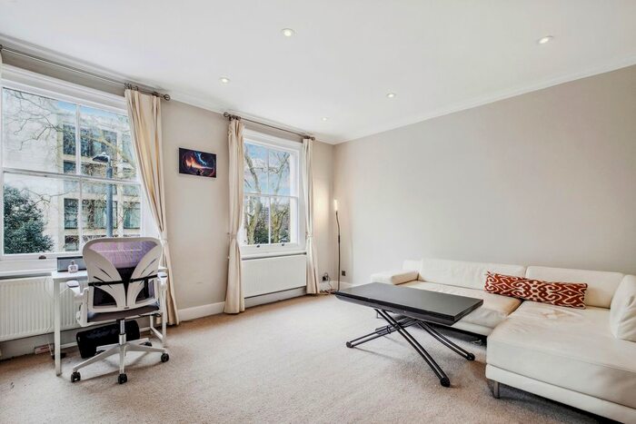 2 Bedroom Flat To Rent In Grosvenor Road, Pimlico, SW1V